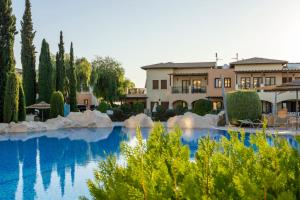 Swimmingpoolen hos eller tæt på Aphrodite Premium Apartments II