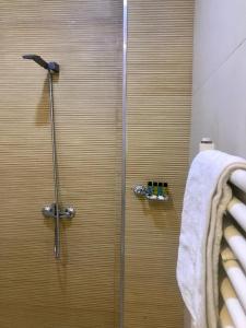 Afbeelding uit fotogalerij van Yaya Hostel in Fort de lʼEau