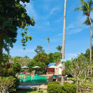 En have udenfor Phalarn Inn Resort