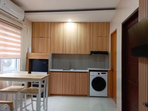 Kuchyň nebo kuchyňský kout v ubytování 2 Bedrooms with Kitchen, Living Room