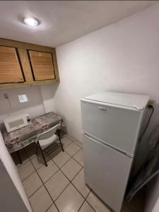 Кухня или мини-кухня в Laguna 02
