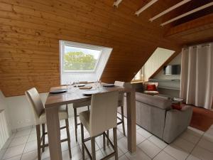 Nhà bếp/bếp nhỏ tại Le Portzic, Appartement proche plage de Morgat