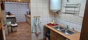 Køkken eller tekøkken på Gazdówka "Pod Pstrągiem" + 53 billeder