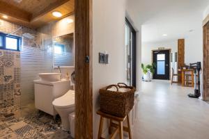 Koupelna v ubytování Hyupjae Hyun Stay + 67 fotografií