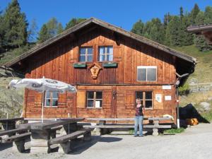 Galeriebild der Unterkunft Wirtshaus zum Wiesejaggl in Kaunerberg