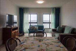 TV/trung tâm giải trí tại Pópulo Mar