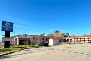 Tòa nhà nơi khách sạn tọa lạc