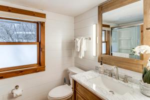 Phòng tắm tại Ice Fishing On-Site! Brainerd Cabin on Rice Lake +22 ảnh