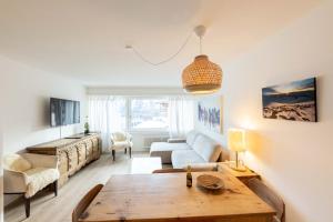 Et tv og/eller underholdning på Apartment Tinus - 3 min Walk to Ski Lift