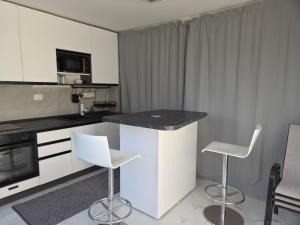 Køkken eller tekøkken på Stinica apartma Paradise + 38 billeder