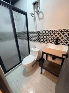 Et badeværelse på Adhoc Fundidora