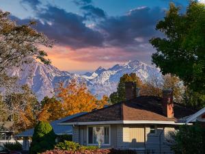 En generel udsigt til bjerge eller udsigt til bjerge taget fra feriehuset