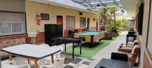 Billardbord på Hostel Megaró