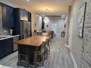 Nhà bếp/bếp nhỏ tại 605 S genios st new Orleans 70019