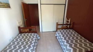 Katil atau katil-katil dalam bilik di Camila