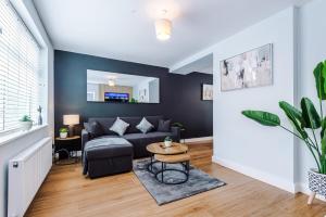 Et tv og/eller underholdning på 3 BDR House By Eason Stays Short Wythenshawe