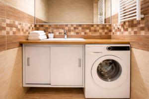 Billede fra billedgalleriet på Comfort 14 Stylish City Apartment i Miskolc