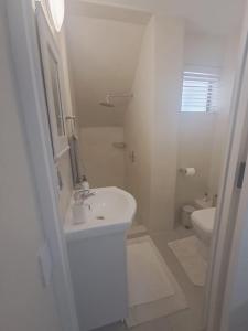 Koupelna v ubytování Sil see view