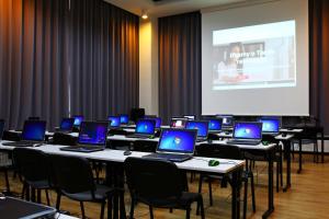 Zona business o sala de conferencias en Rest Apartments