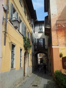 Foto da galeria de Camera Dolcenotte em Orta San Giulio