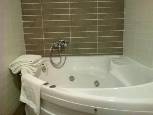 Koupelna v ubytování Hotel Anabel Baza