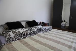 Postel nebo postele na pokoji v ubytování Holiday Home Mađerka