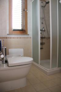 A bathroom at Holiday Home Emily Még 18 kép