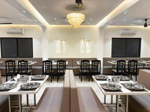 Et opholdsområde på Hotel Rajwada Aurangabad