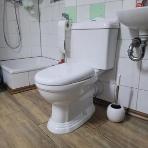 Phòng tắm tại Schäferwagen mit Dachterrasse an der Pferdekoppel