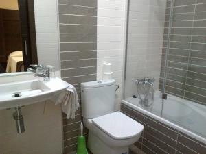Koupelna v ubytování Hotel Anabel Baza