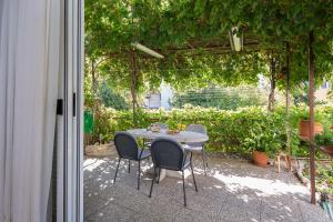 Zahrada ubytování Apartment Mirjana