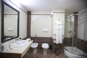 Koupelna v ubytování Hotel Continental