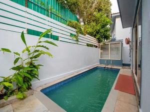 Afbeelding uit fotogalerij van Villa Infinity By DanCenter | 5BHK | Pvt Pool | Baga Beach, GOA in Arpora