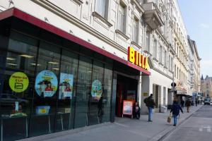 Supermarket lub sklepy w pobliżu tego apartamentu