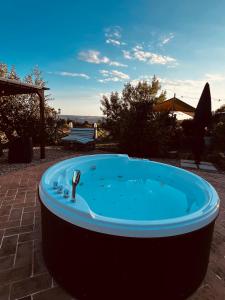 Swimmingpoolen hos eller tæt på Tenuta di Freddano