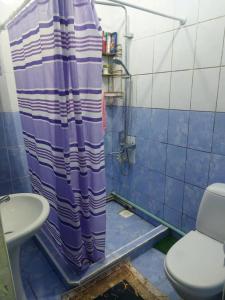 Phòng tắm tại Syrgak +49 ảnh