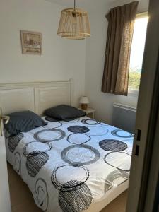 En eller flere senge i et værelse på Maison en Provence + 4 billeder