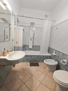 Un baño de Stefanie Home Boutique