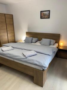 Giường trong phòng chung tại Chalupa GABO pre 15 osôb