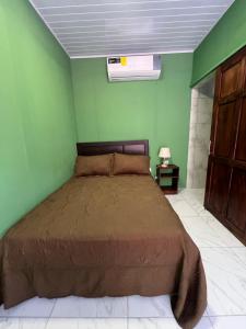 En eller flere senge i et værelse på Apartamento Esmeralda