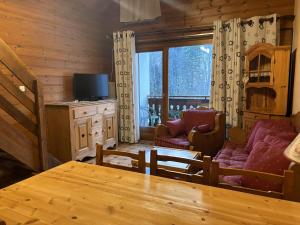 Et tv og/eller underholdning på Au Bois de Lune