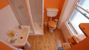 Vonios kambarys apgyvendinimo įstaigoje Corratavey Guest Accommodation