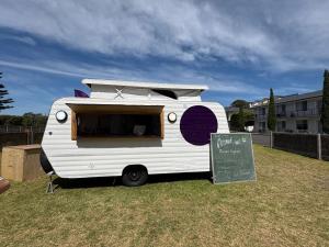 Billede fra billedgalleriet på Brand New Beach Escape i Warrnambool