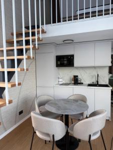 Køkken eller tekøkken på Căsuțe cu Jacuzzi în Tiny Land