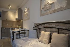 Kuchyň nebo kuchyňský kout v ubytování Apartments Krvavica