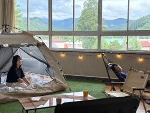 En generel udsigt til bjerge eller udsigt til bjerge taget fra hotellet