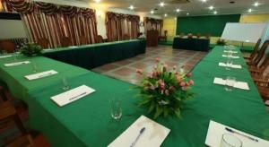 Khu vực hỗ trợ khách đi công tác/phòng hội thảo tại Lucky Star Hotel +42 ảnh