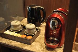 Kemudahan buat kopi dan teh di Hotel Interburgo Daegu