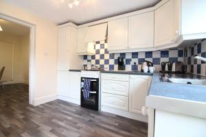 Gallery image of Spacious House in Cleethorpes - sleeps 10 in Cleethorpes