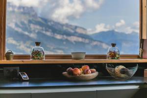 En generel udsigt til bjerge eller udsigt til bjerge taget fra feriehuset